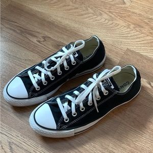Women’s converse shoes